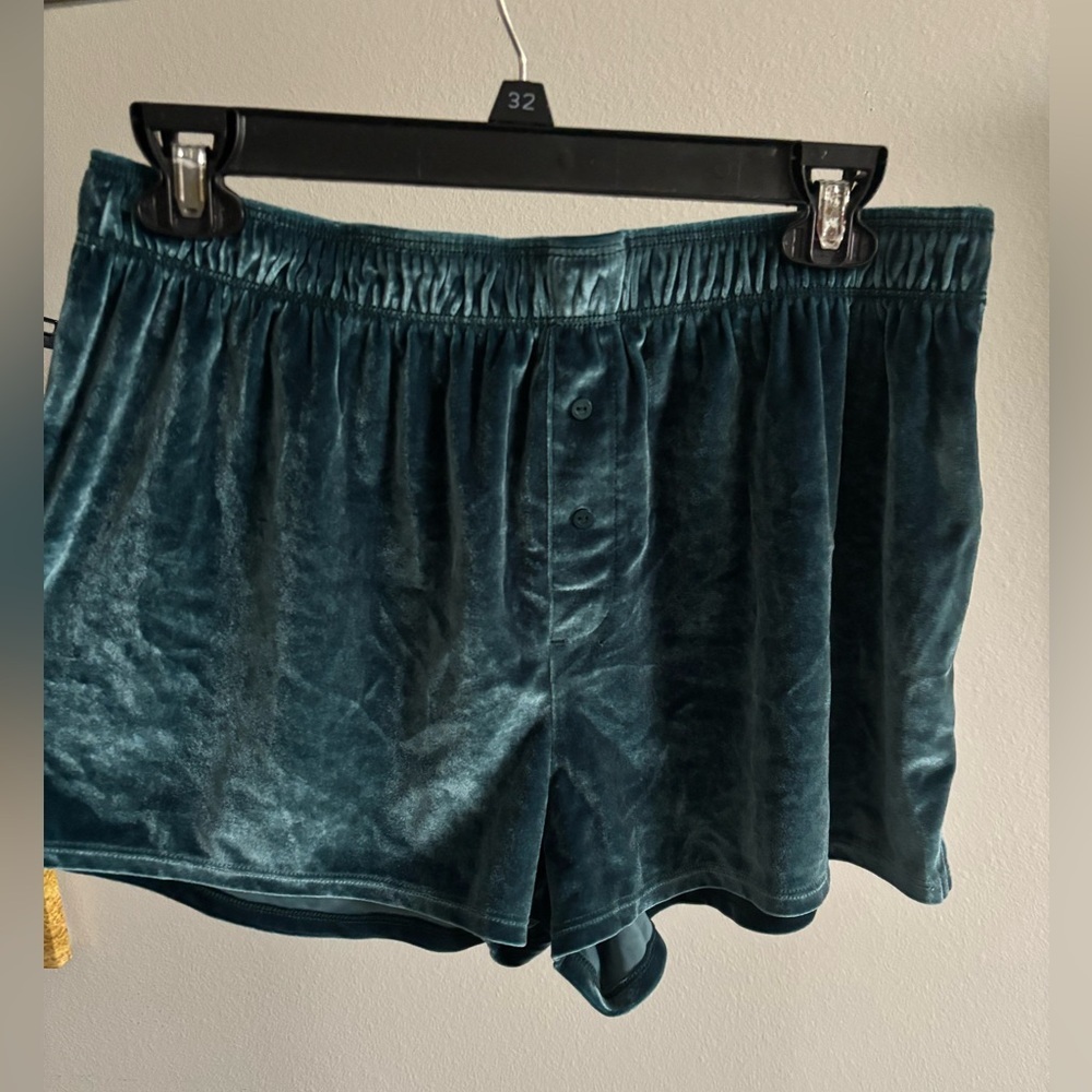 shorts from pink